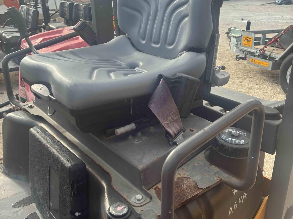 2019 Volvo DD25B