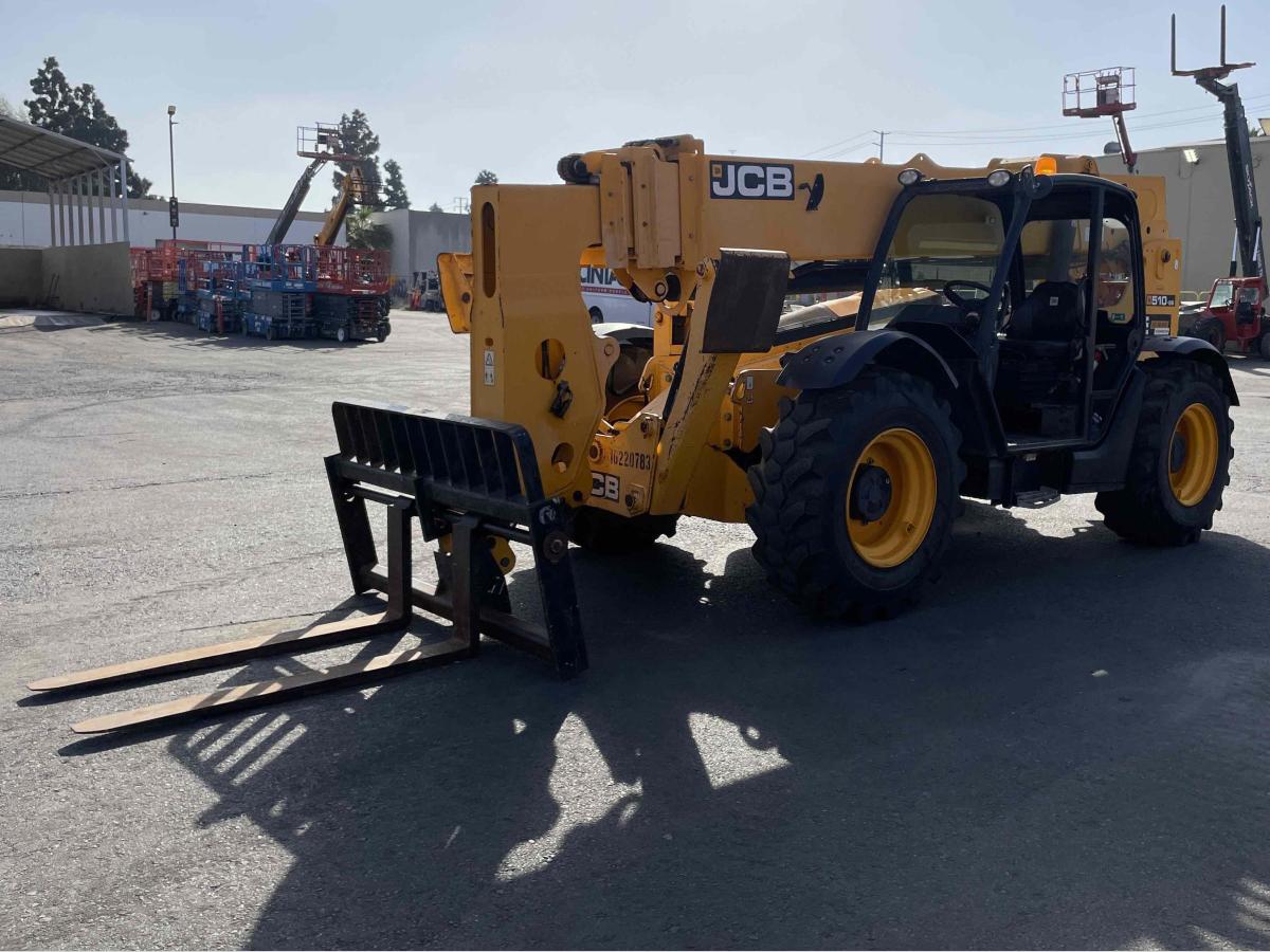 2017 JCB 510-56