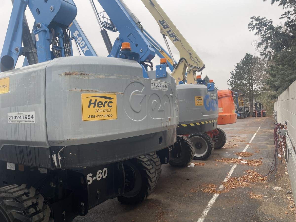 2018 Genie S-60-4