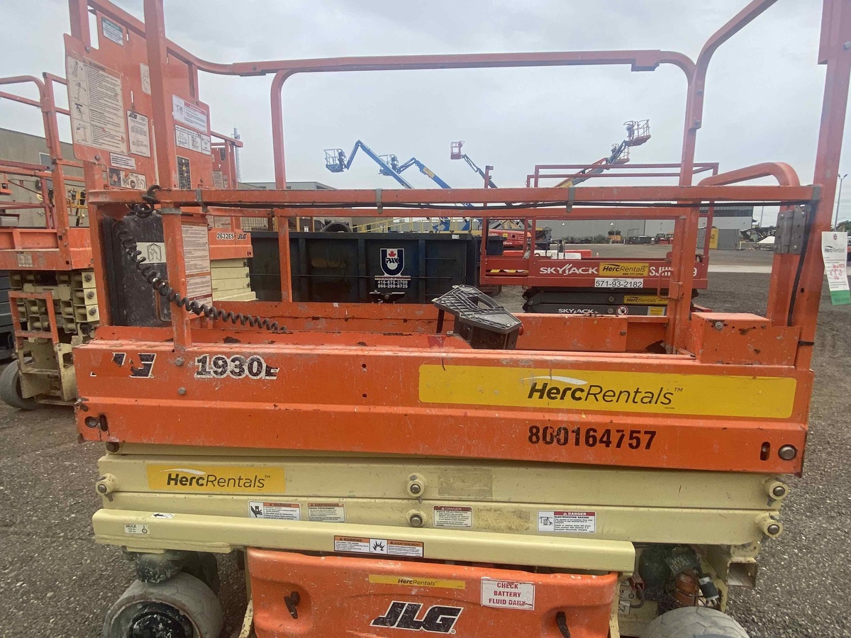 2017 JLG 1930ES-3