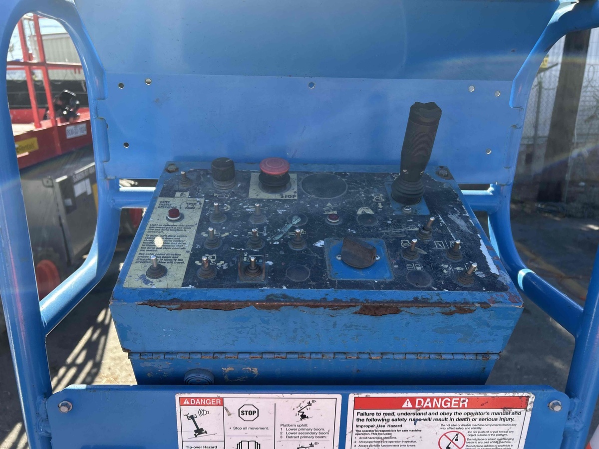 2017 Genie Z-33/18-7