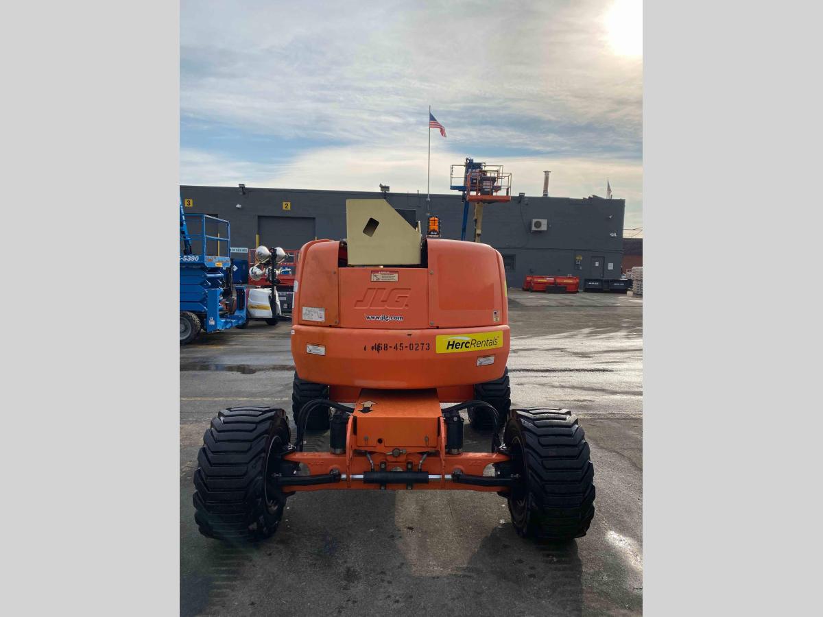 2013 JLG 450AJ