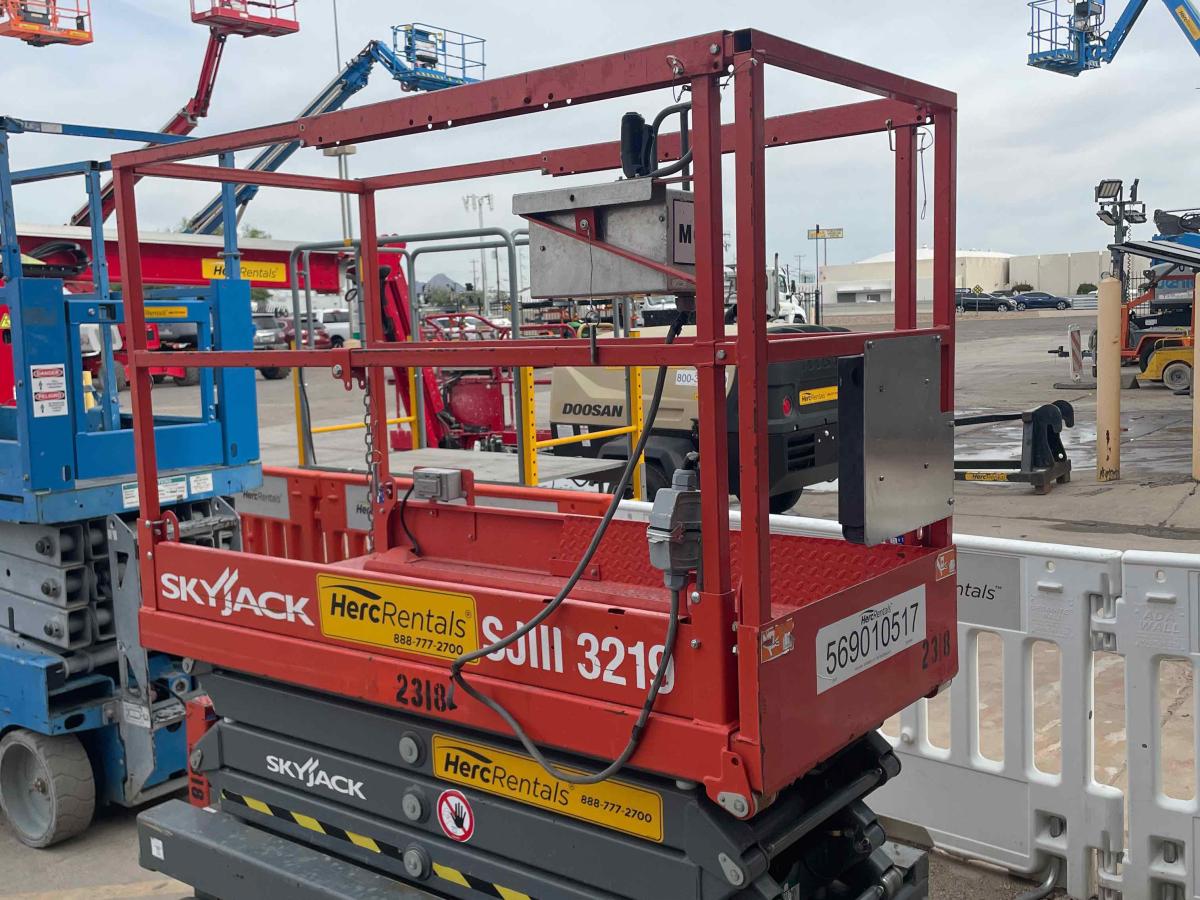 2017 Skyjack SJ3219