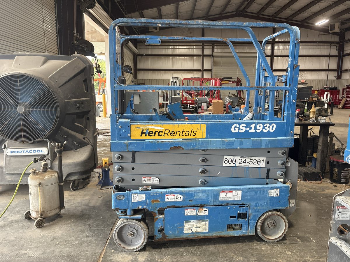 2019 Genie GS-1930