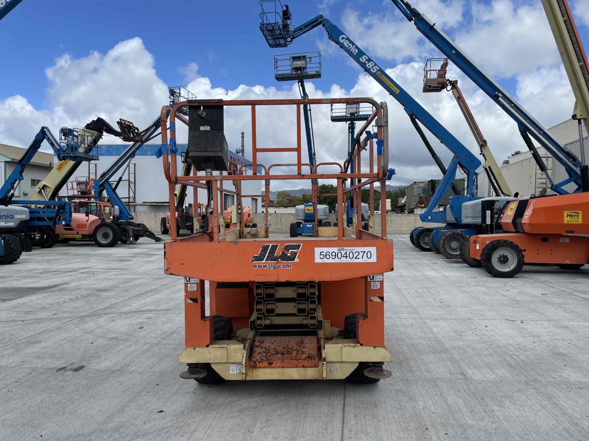2017 JLG 260MRT-3