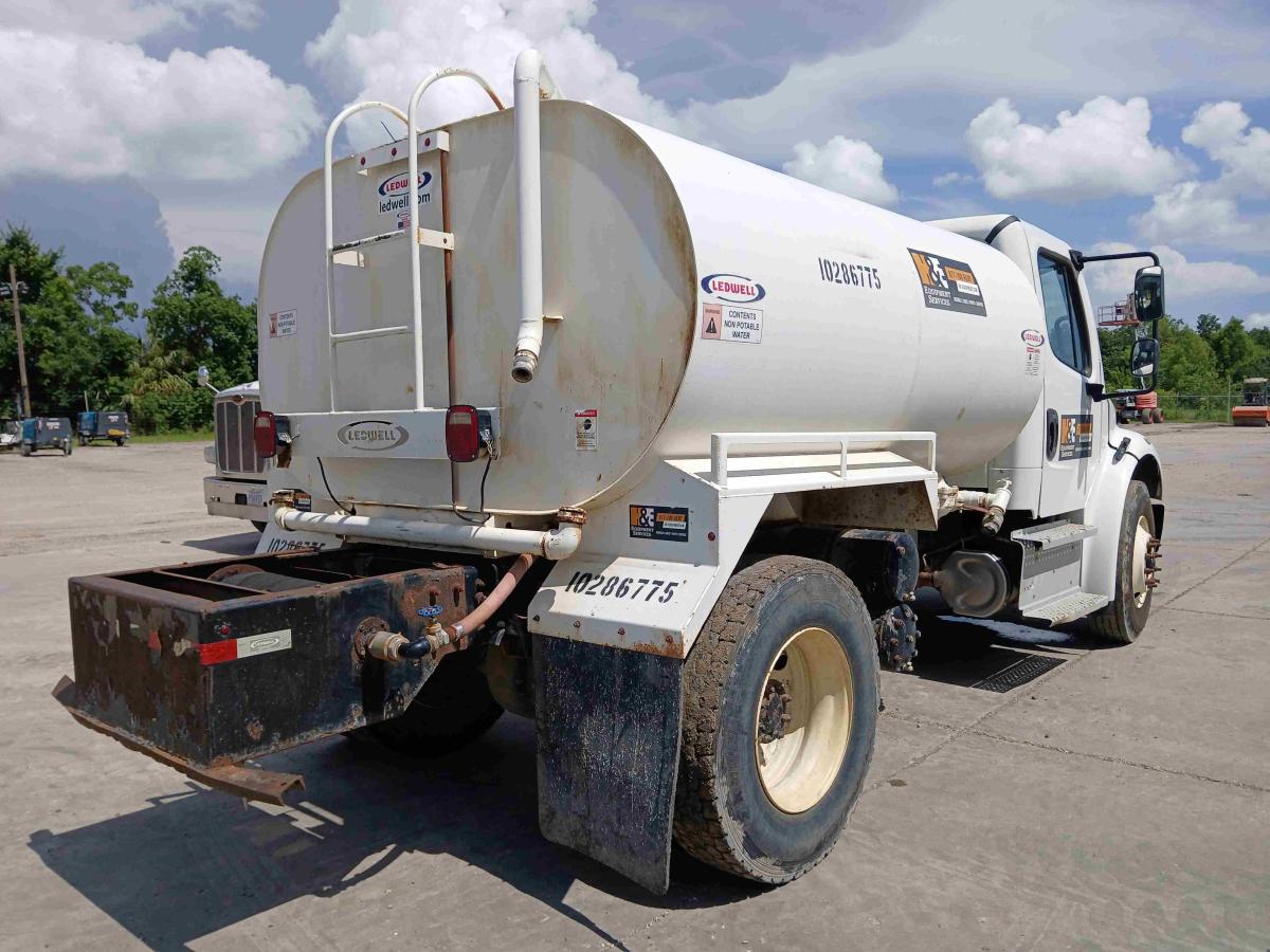 2019 Freightliner M2106-3