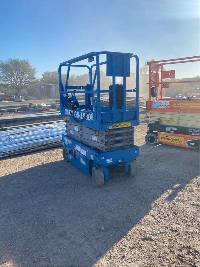 2019 Genie GS-1930