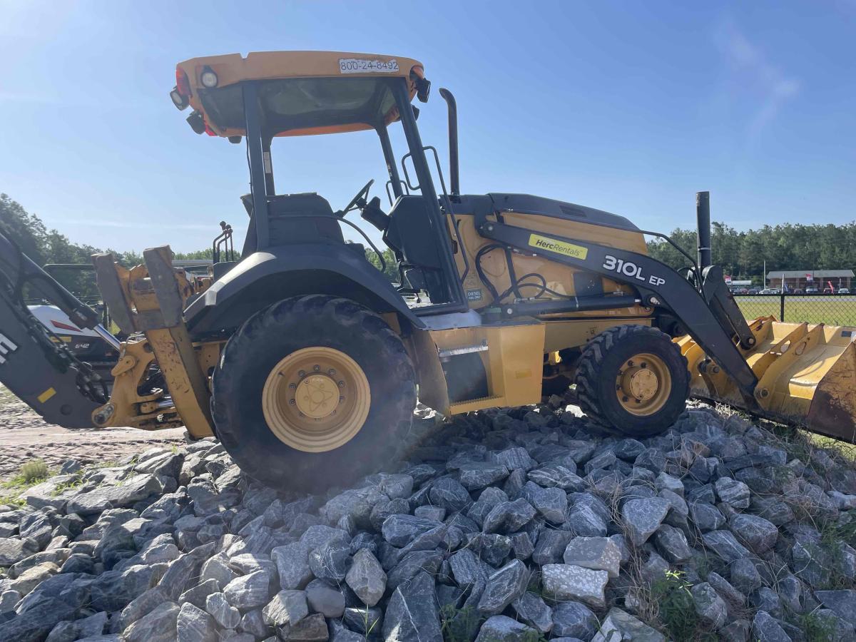 2019 John Deere 310L EP