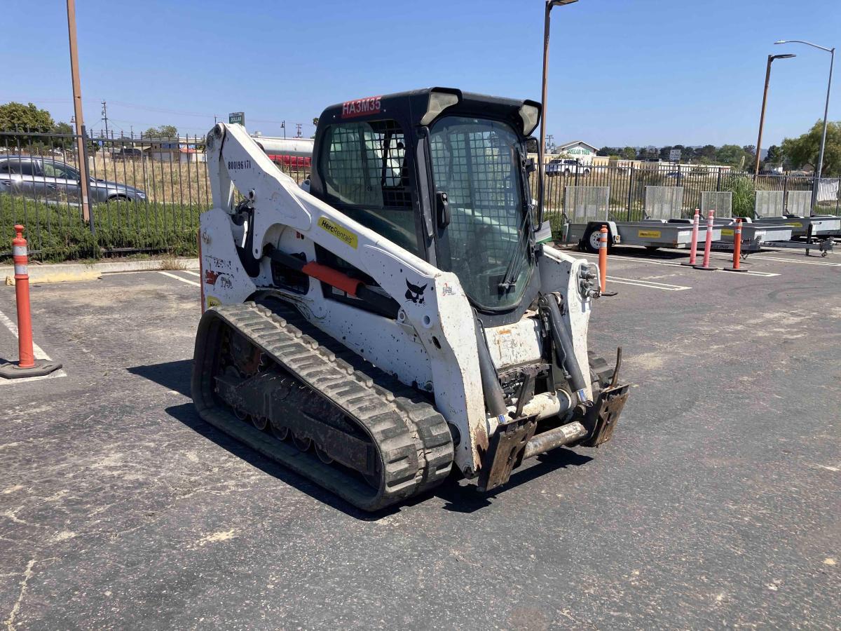 2018 Bobcat T740