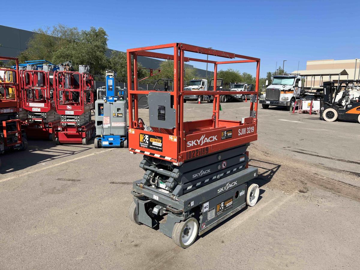 2017 Skyjack SJ3219