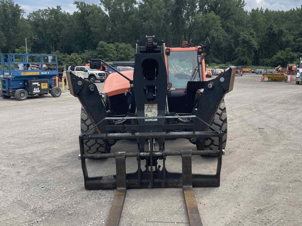 2018 JLG 1255-8