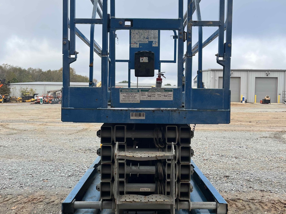 2017 Genie GS-3246-4