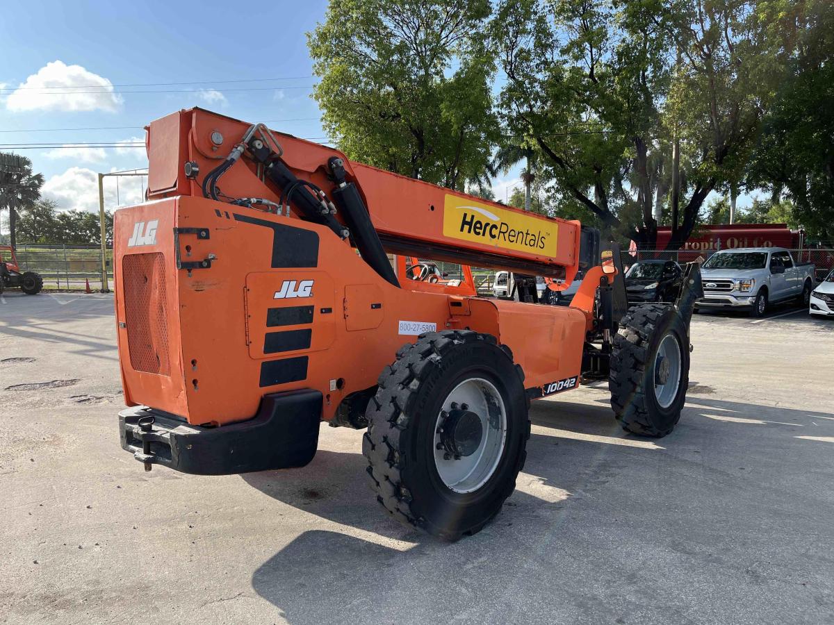2020 SkyTrak 10042