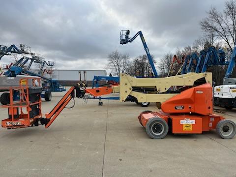 2016 JLG E400AJPN