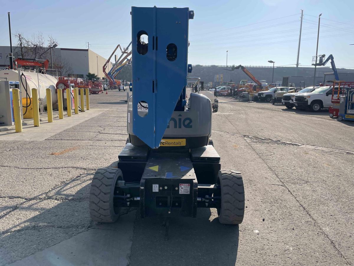 2017 Genie Z-33/18