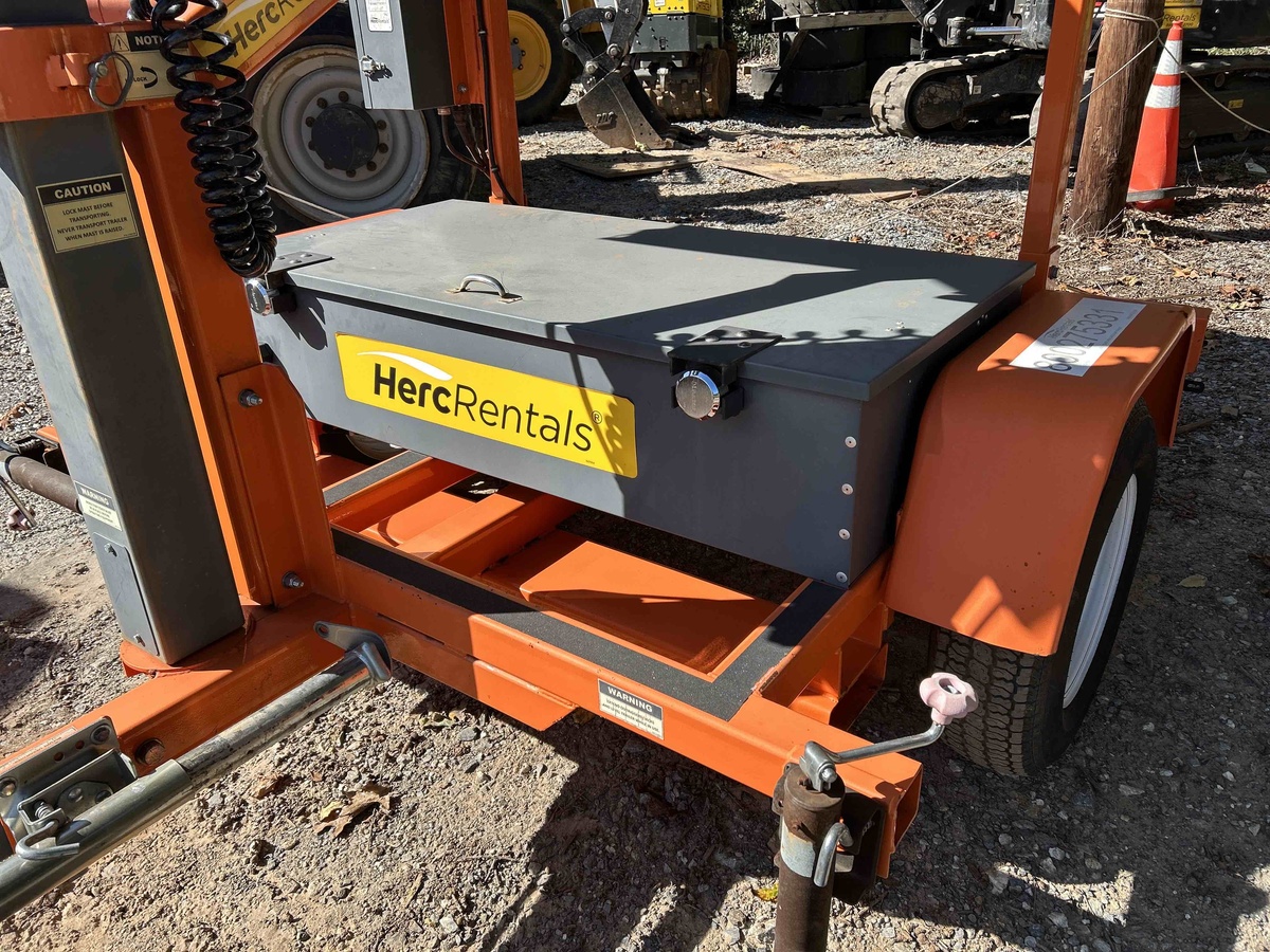 2020 National Signal LTS 160 Solar Light-5