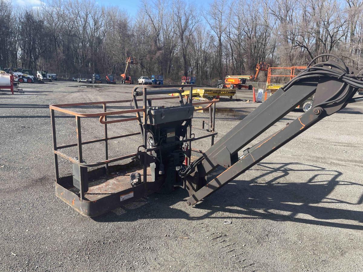 2015 JLG 600AJ