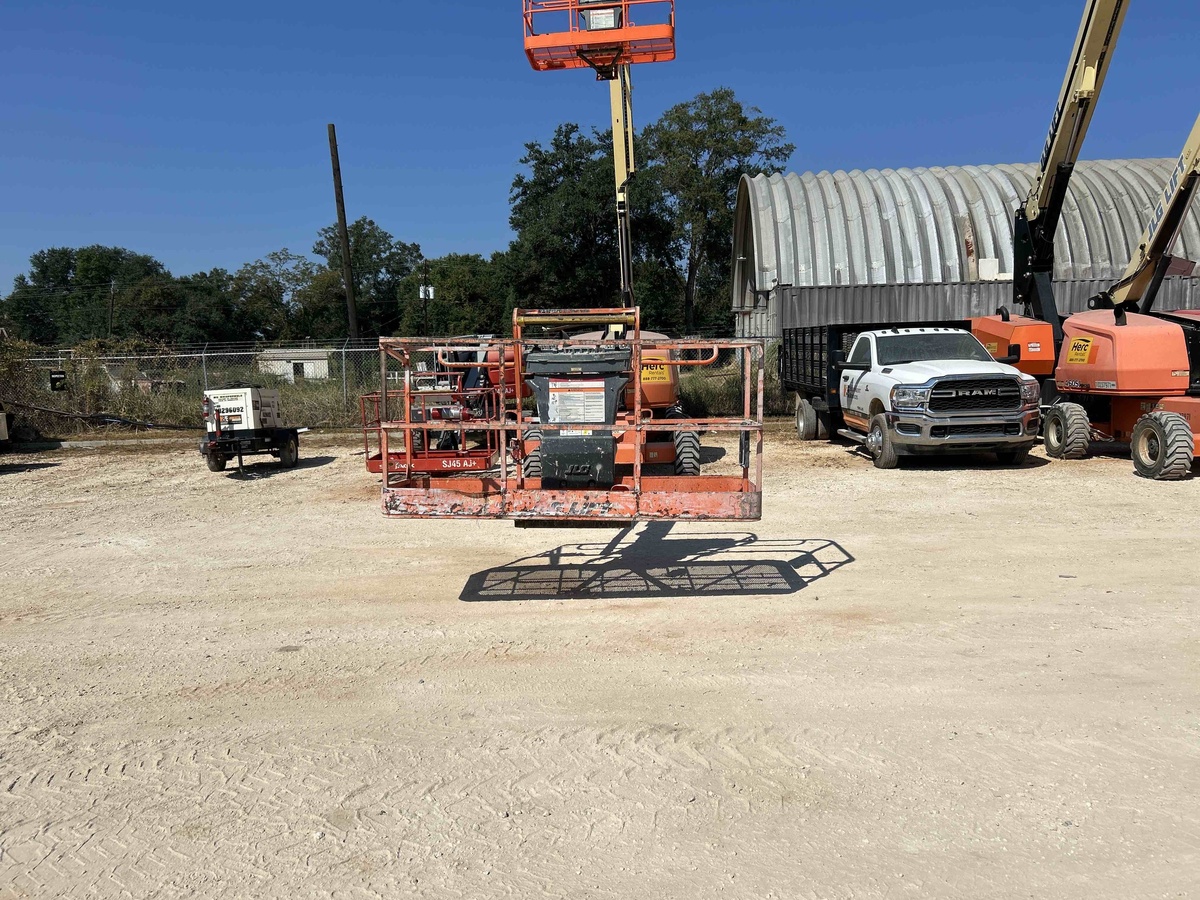 2018 JLG 460SJ-5