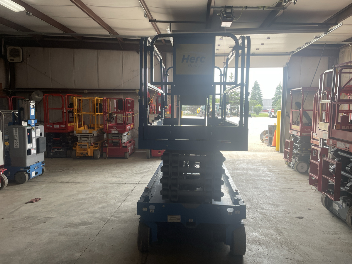 2018 Genie GS-3246-3