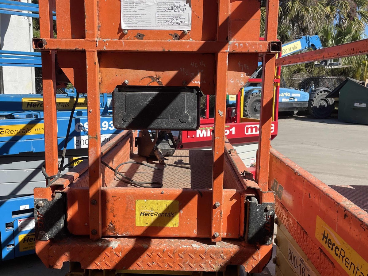2018 JLG 1932R-2