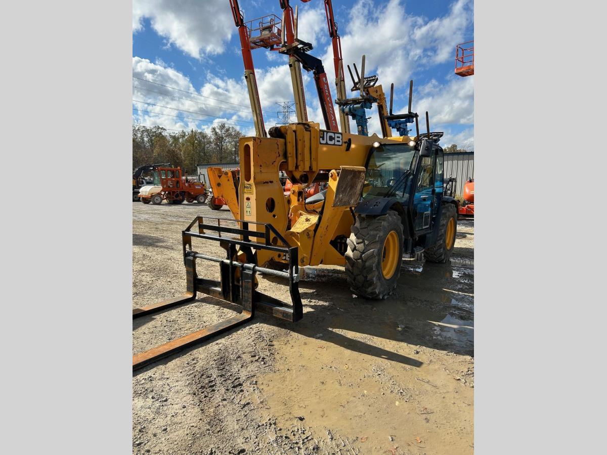 2019 JCB 512-56