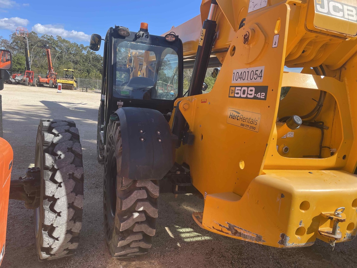 2023 JCB 509-42-4