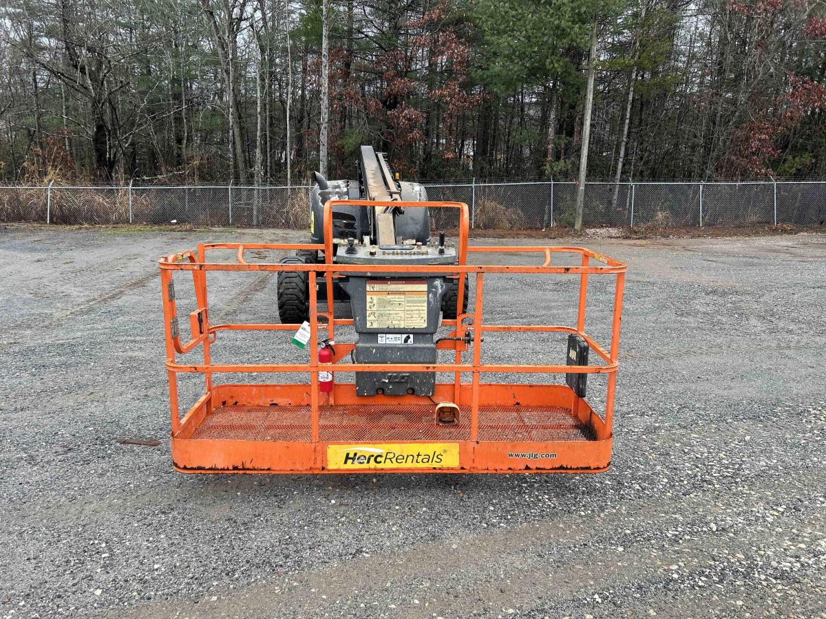 2015 JLG 600AJ