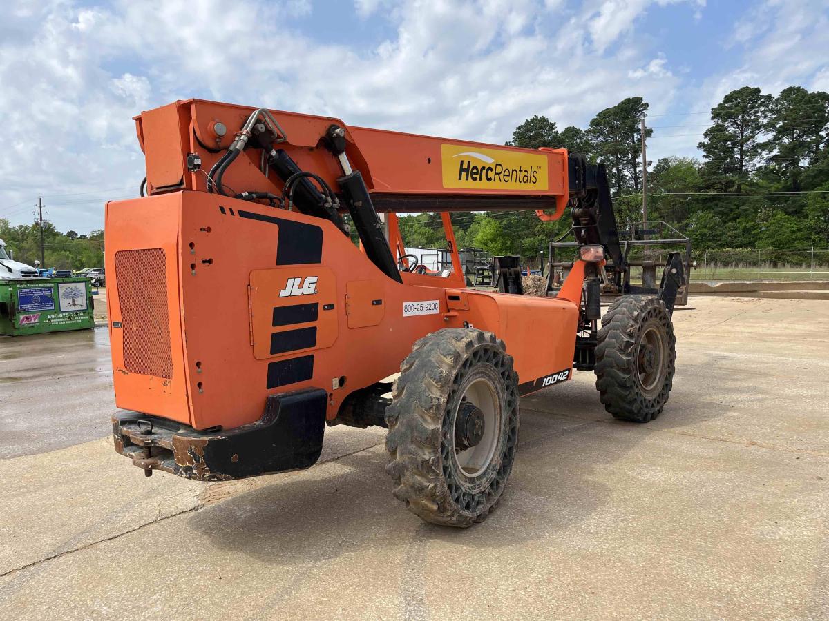 2019 SkyTrak 10042