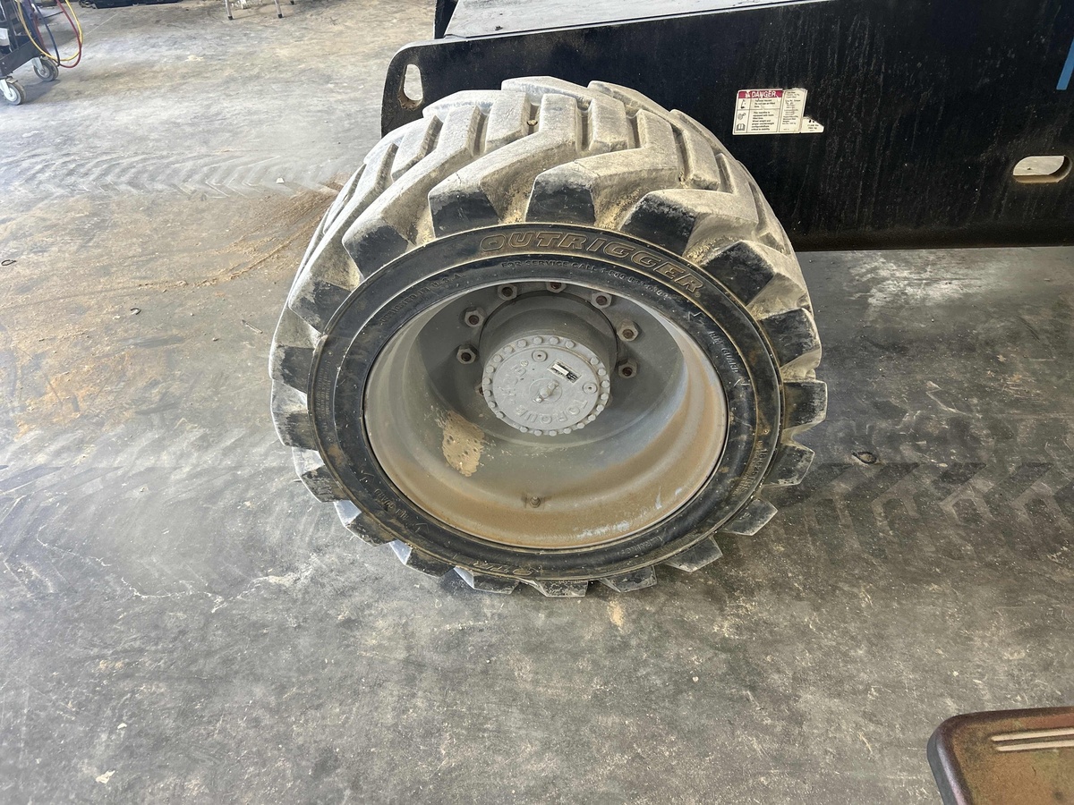 2017 Genie S-85-7