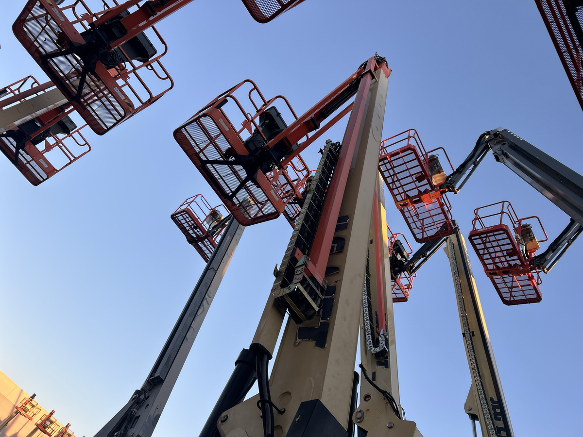 2015 JLG 600AJN Narrow-9