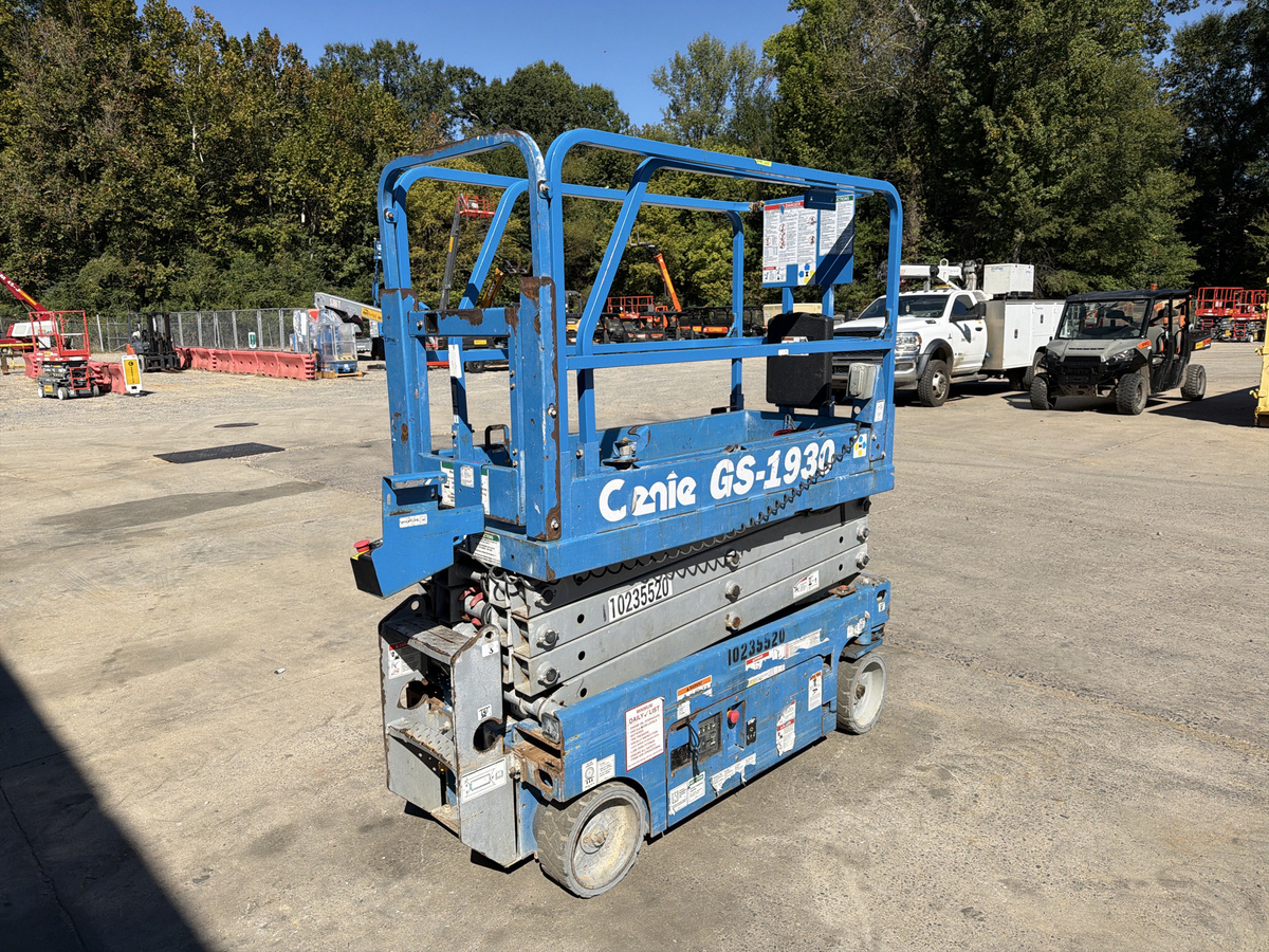2018 Genie GS-1930