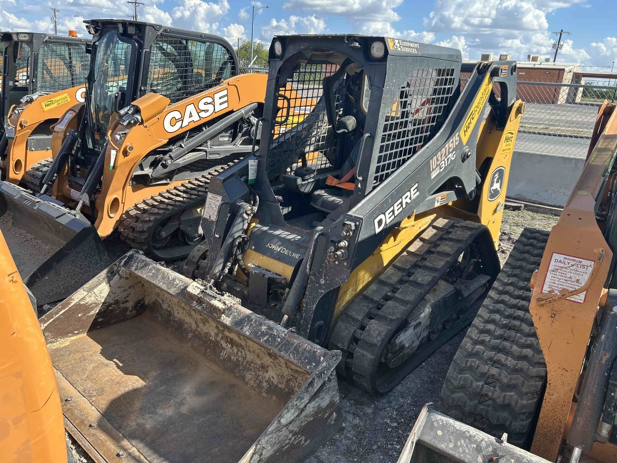 2021 John Deere 317G-1