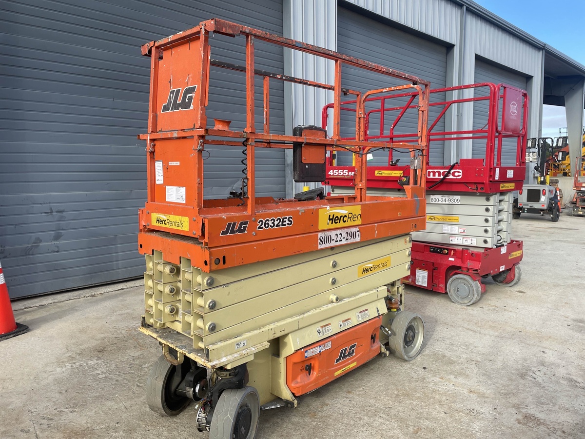 2018 JLG 2632ES-3