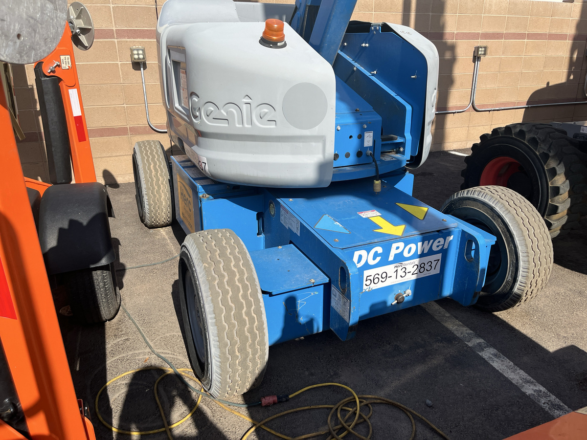 2018 Genie Z-45/25J-2