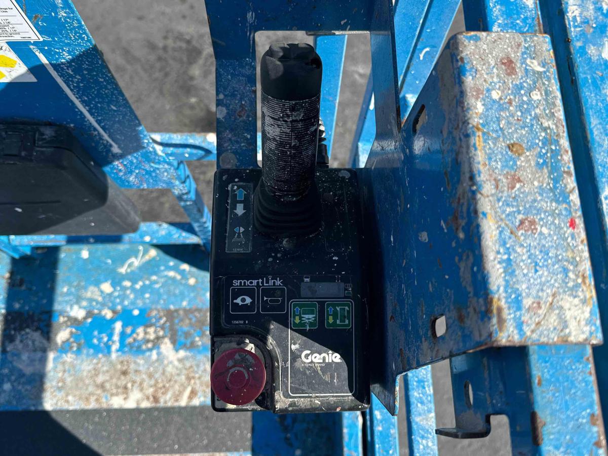 2016 Genie GS-4047