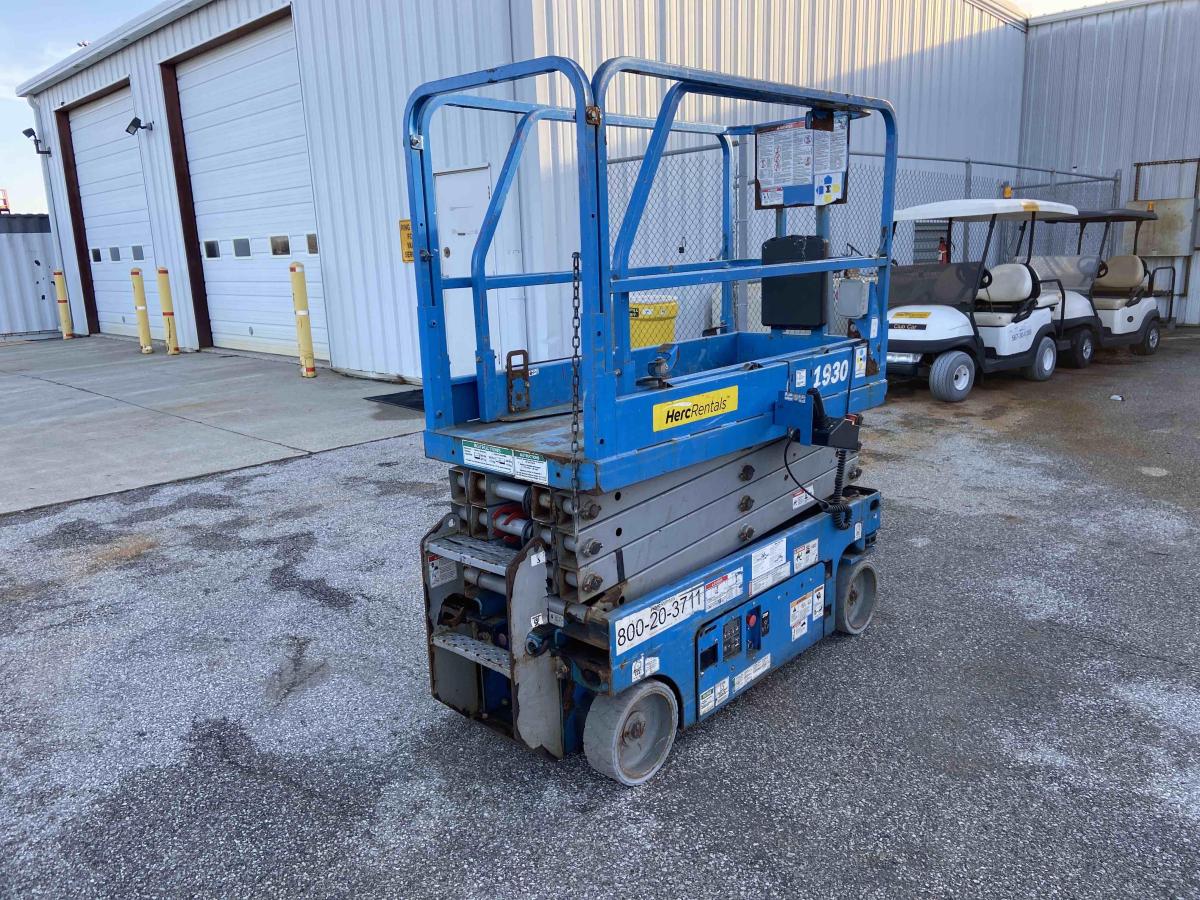 2018 Genie GS-1930
