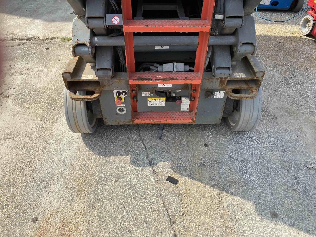 2016 Skyjack SJ4740-9