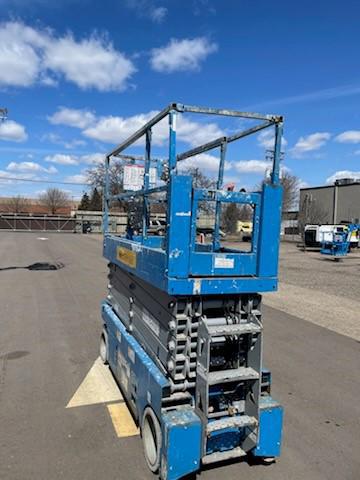 2017 Genie GS-3232