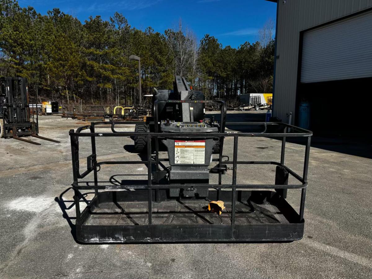 2015 JLG 600AJ