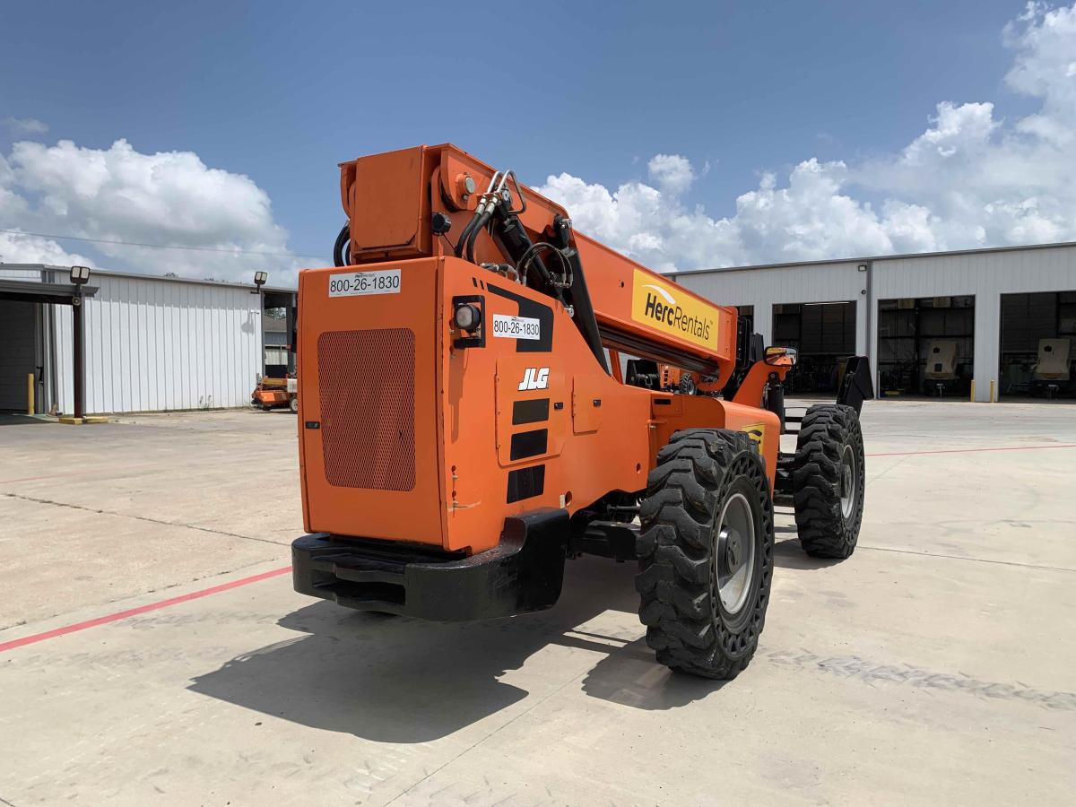 2019 SkyTrak 10042