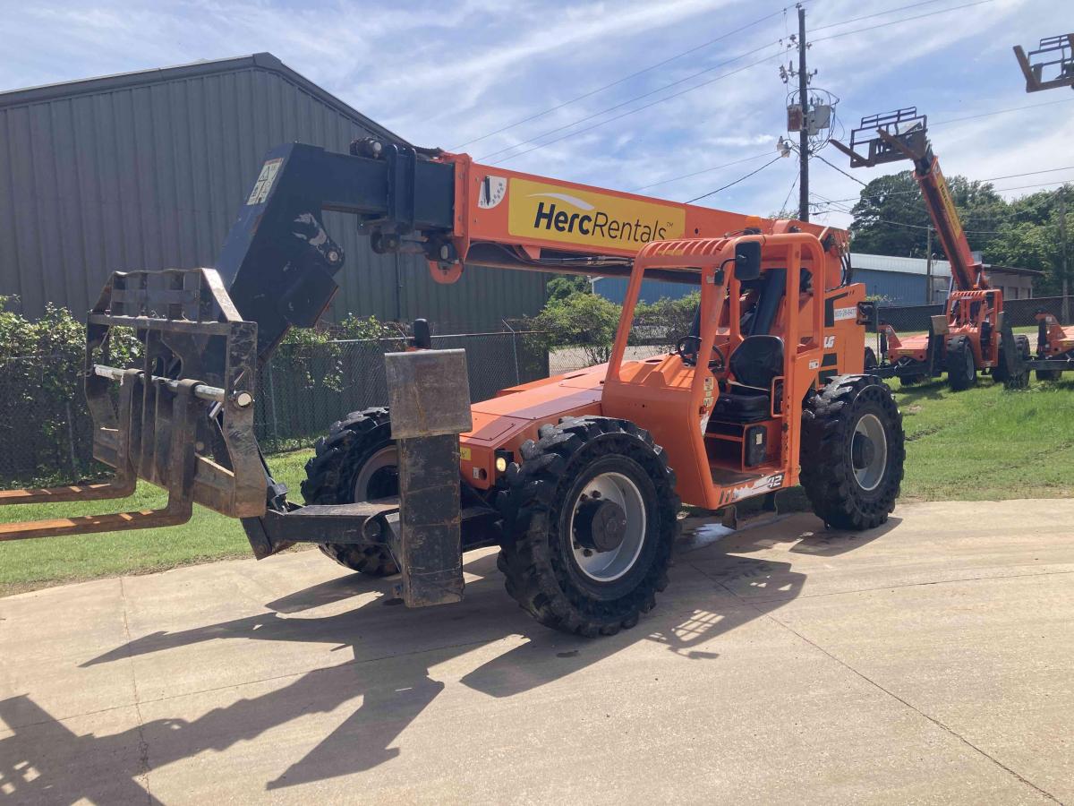 2019 SkyTrak 10042