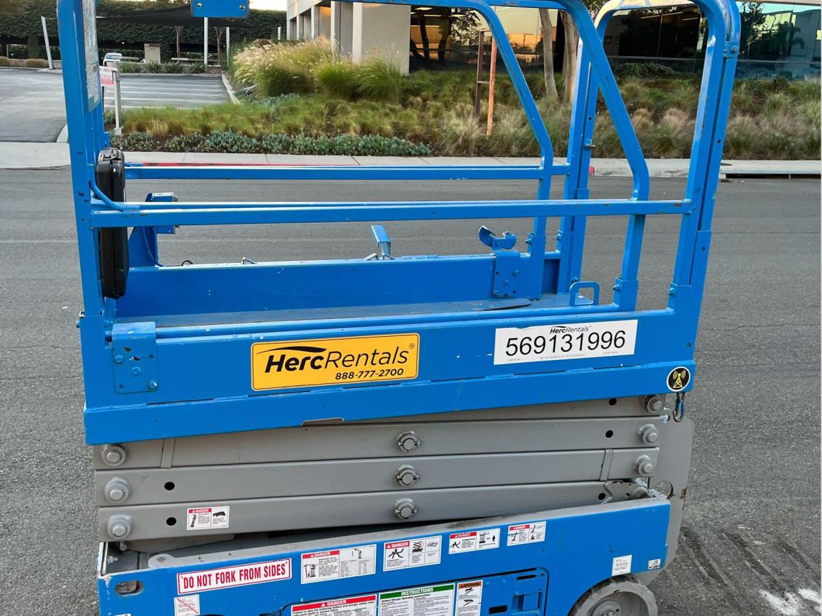 2017 Genie GS-1930