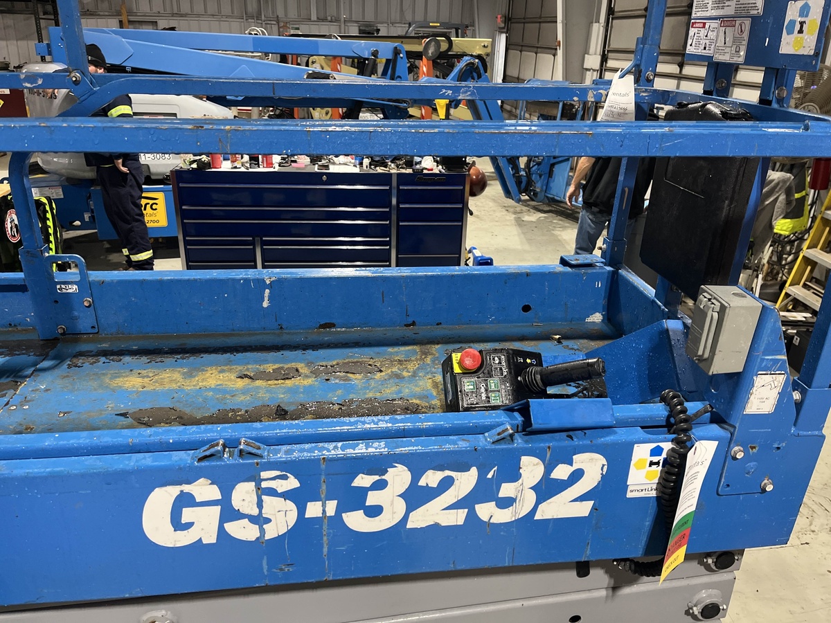 2018 Genie GS-3232-7