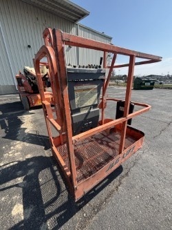 2015 JLG E400AJPN-6