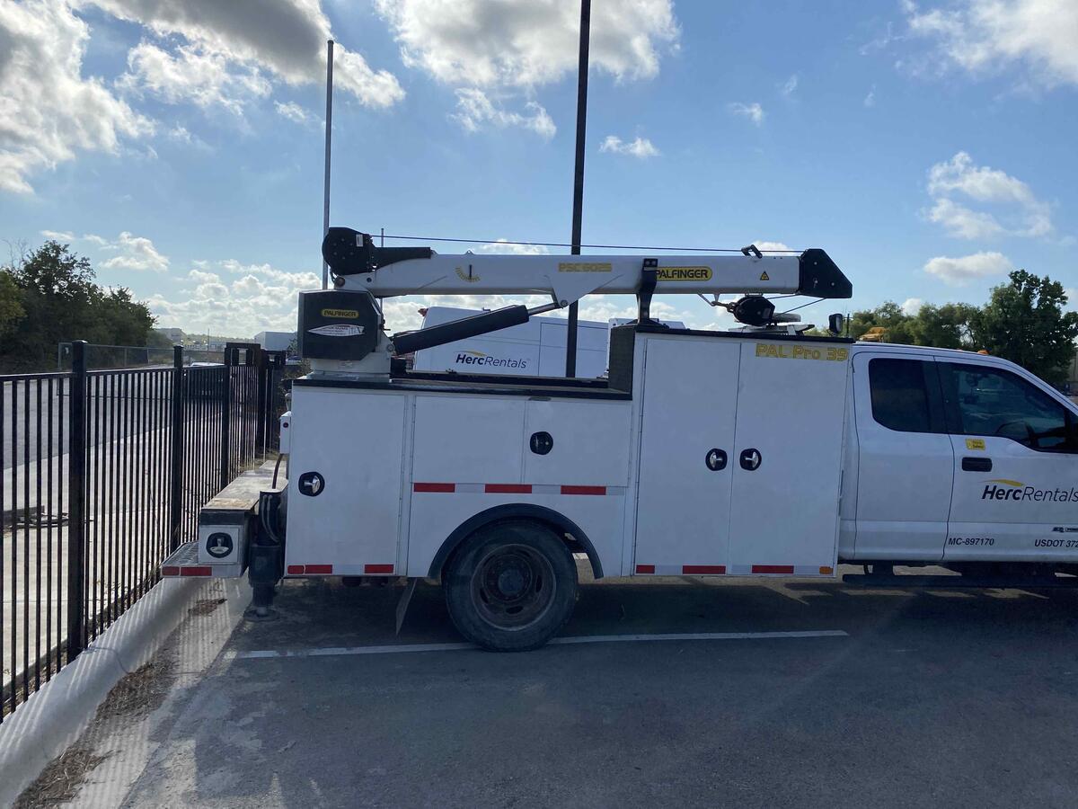 2019 Ford F550-4