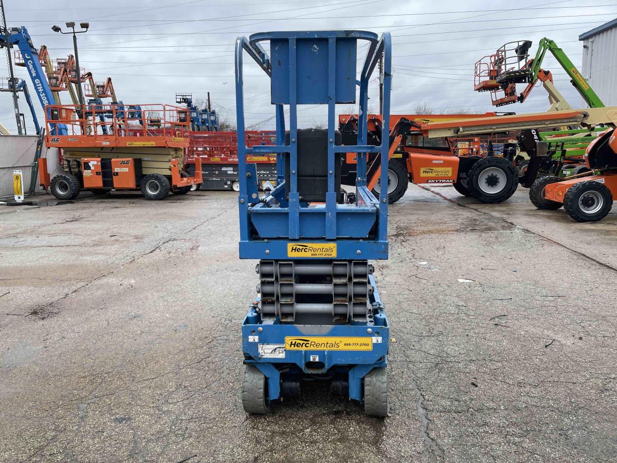 2018 Genie GS-1930