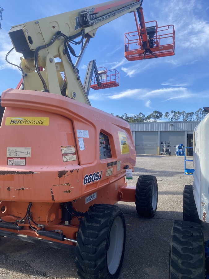 2018 JLG 660SJ-3