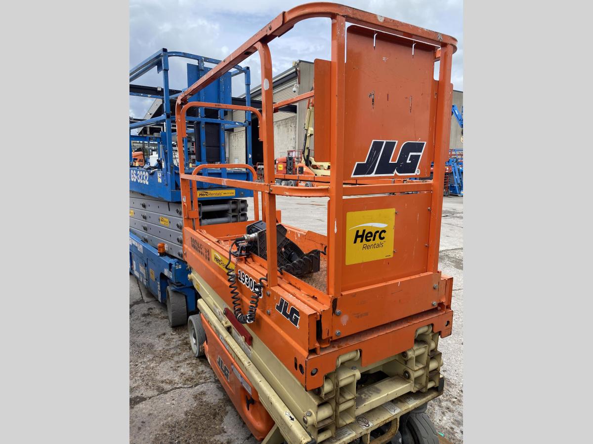 2017 JLG 1930ES-2