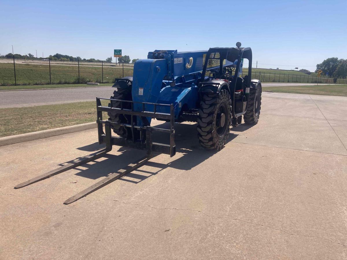 2018 Genie GTH 844
