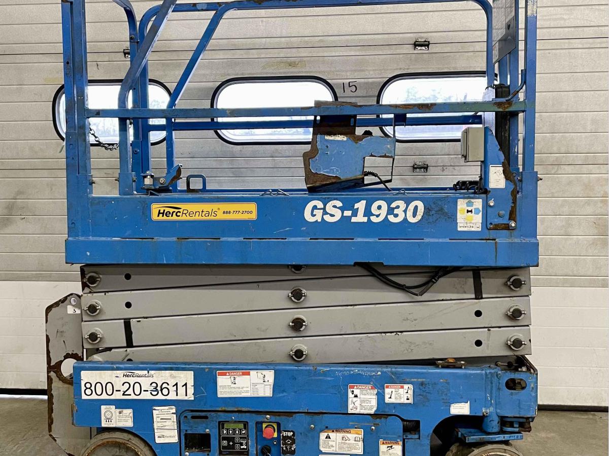 2018 Genie GS-1930